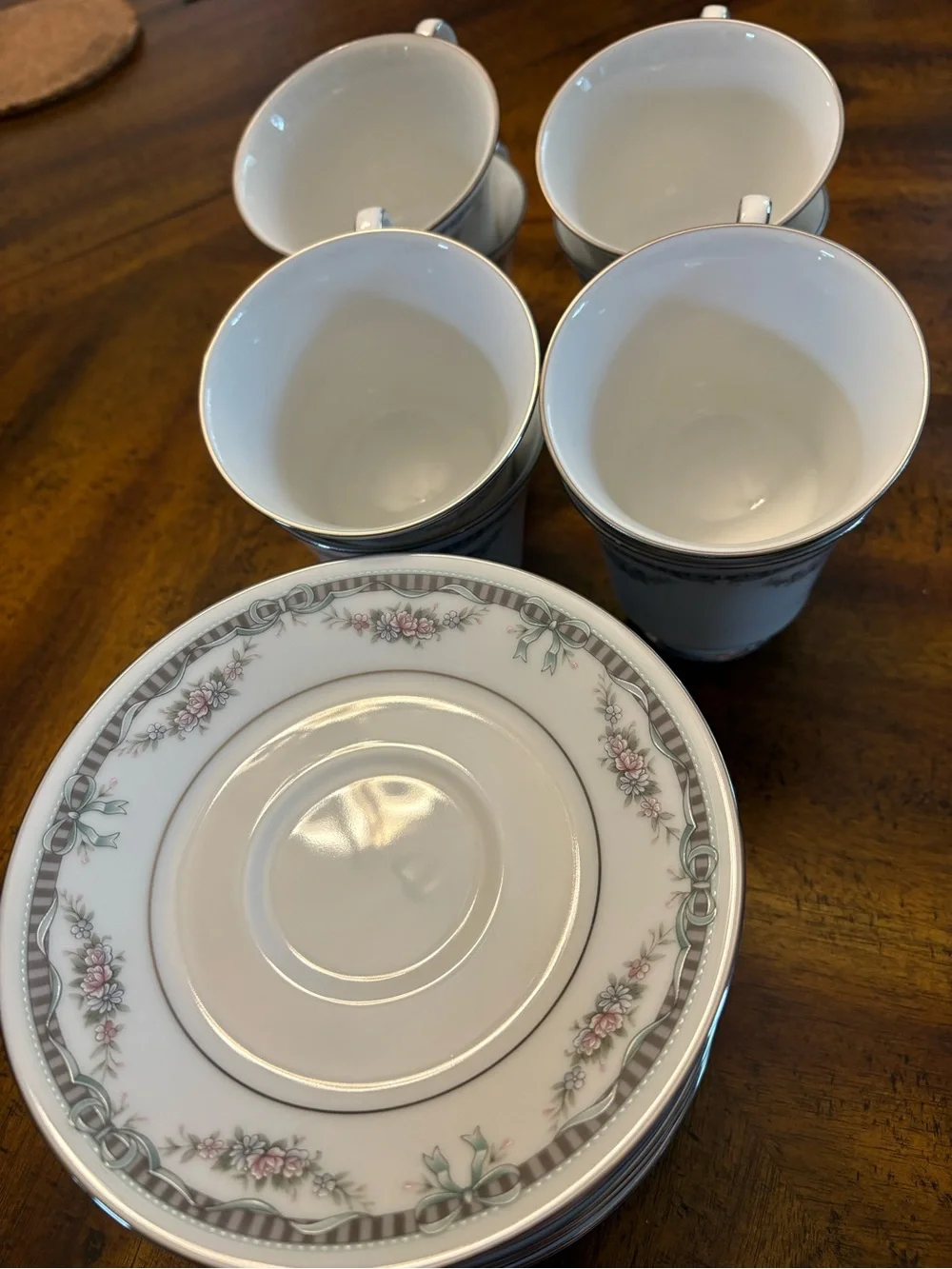 Classic Noritake Bridal Ribbon White China Dinnerware Set
